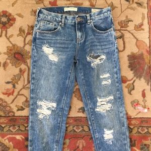 NWOT Bullhead denim ripped jeans 25